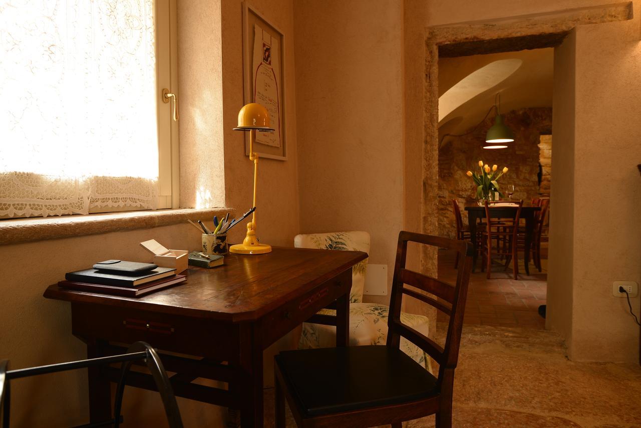Porta Della Torre Bed & Breakfast SantʼAmbrogio di Valpolicella Exterior foto
